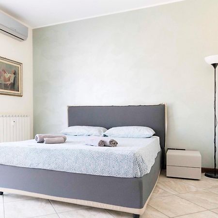 Blue Lake Arona - Cozy Apartment In City Center Eksteriør bilde